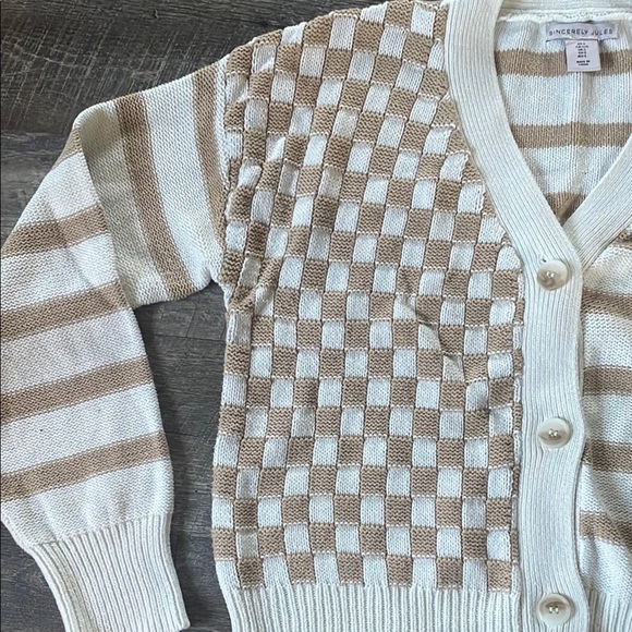 Sincerely Jules Beige and White Cardigan Size Large - Picture 3 of 6